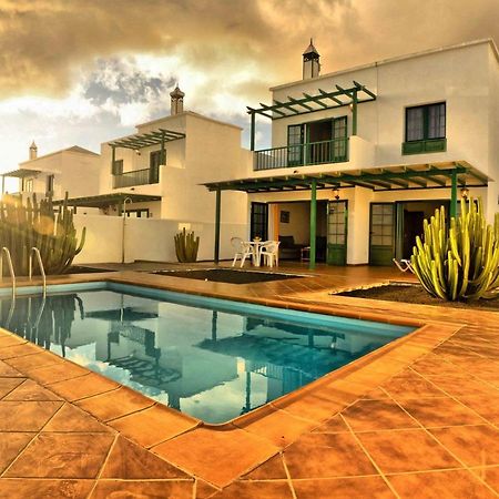 Casas Nohara, Playa Blanca Villa Яйса Екстериор снимка